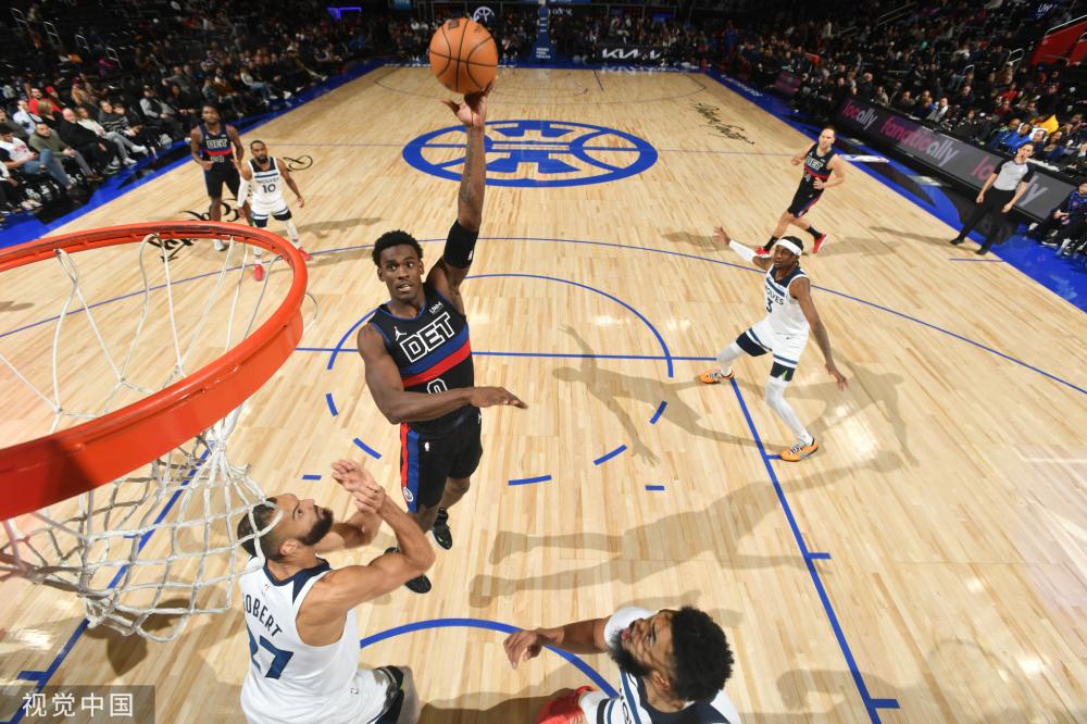 队构成了巨 队构成了巨